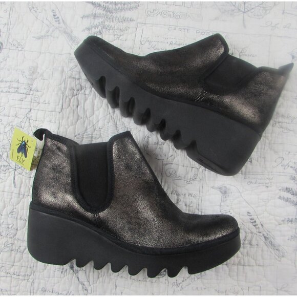 NEW $288 Fly London Byne Womens Green Suede Slip On Chelsea Boots size 40 US 9 - Picture 5 of 12